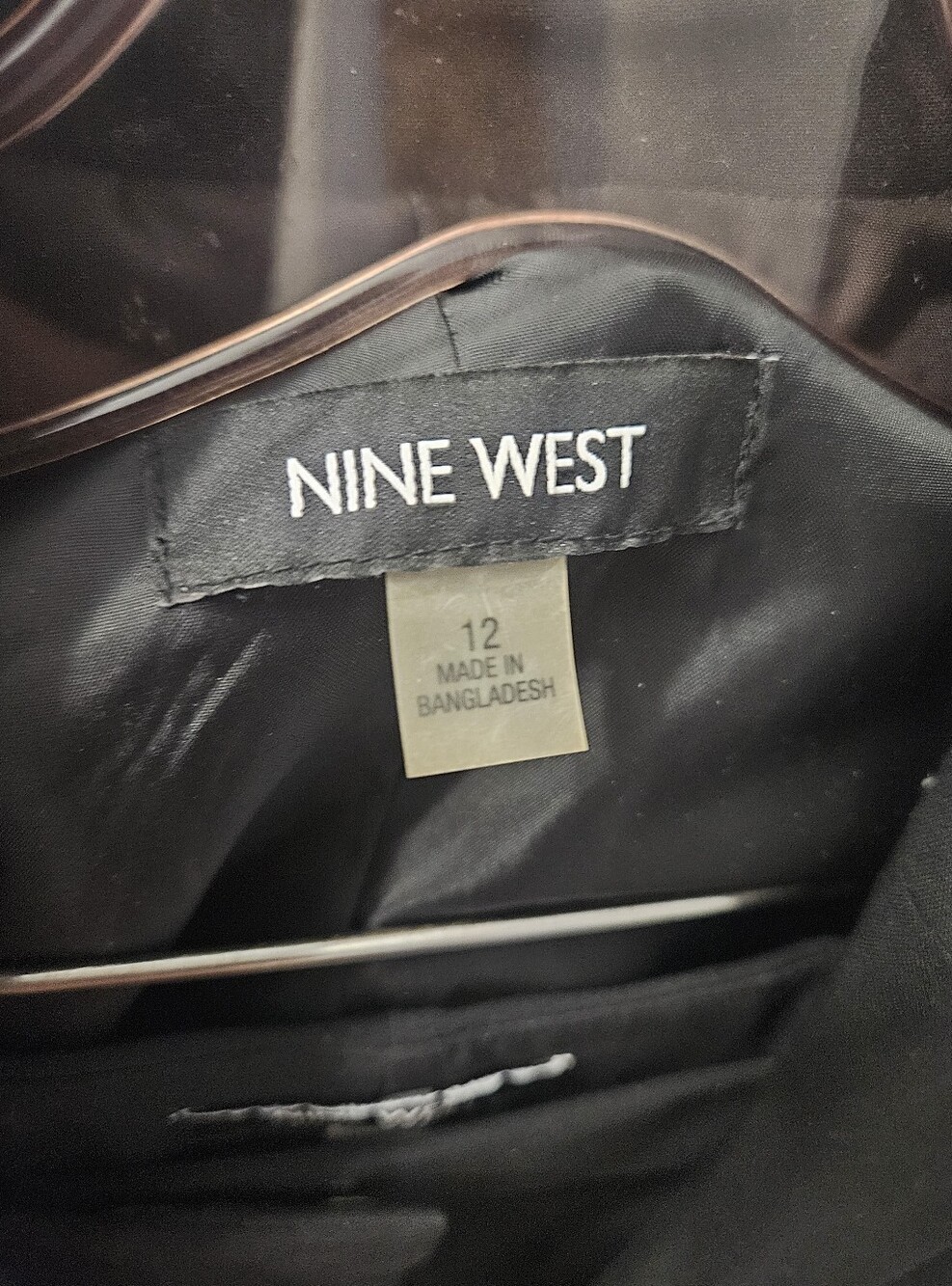 Nine West Woman's Black Two-Piece Suit Jacket & Pants. 12 - Picture 9 of 9